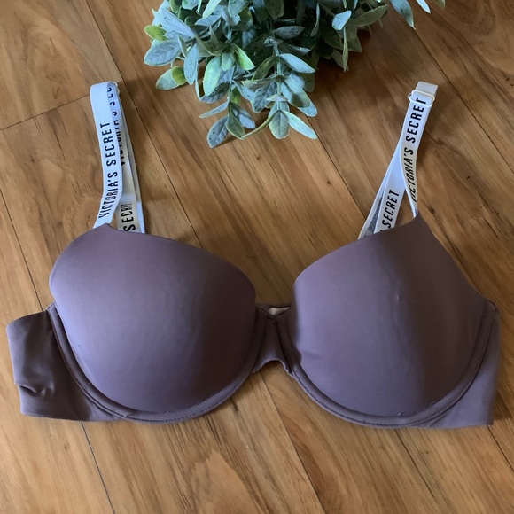 Victoria's Secret Other - ~Victoria’s Secret Bra 36C~